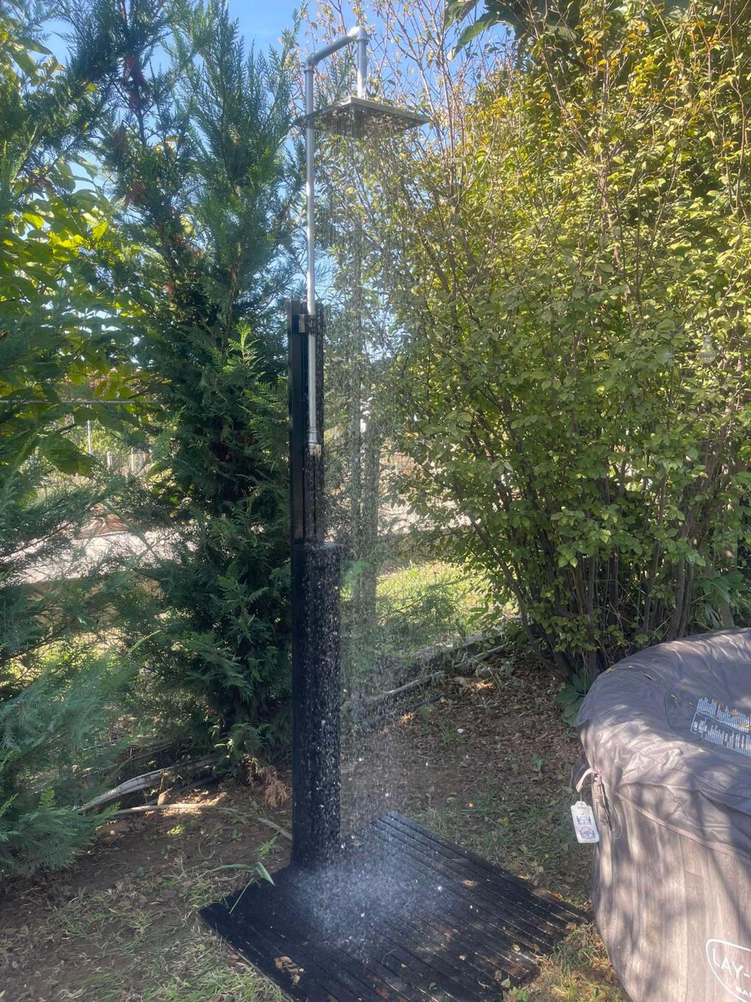 Ellie's Eco Private Glamping and Spa - Property Image 1