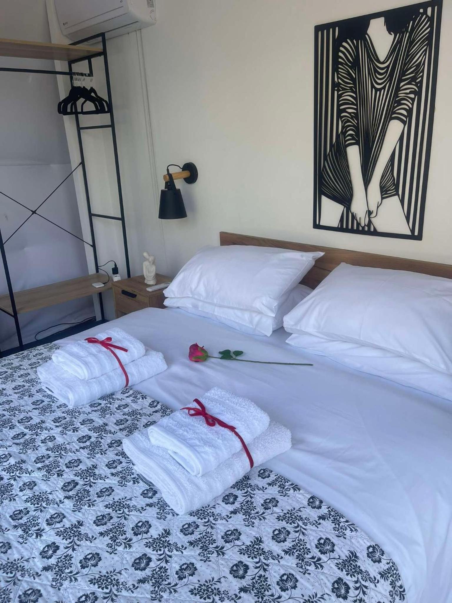 Ellie's Eco Private Glamping and Spa - Property Image 44