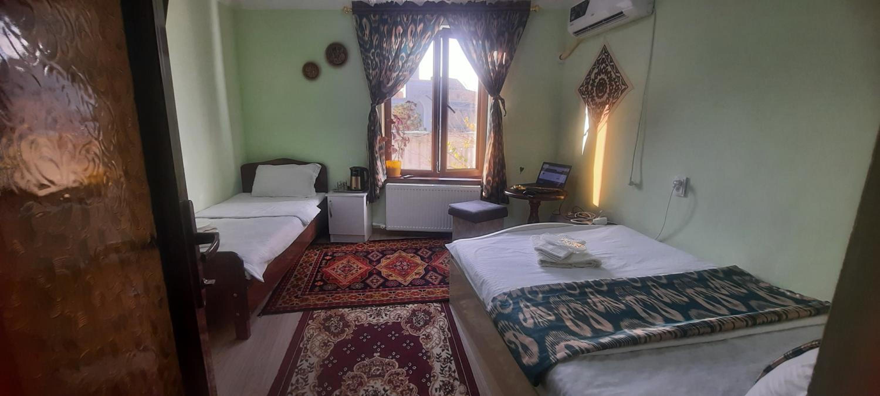 Mironshox Guest House