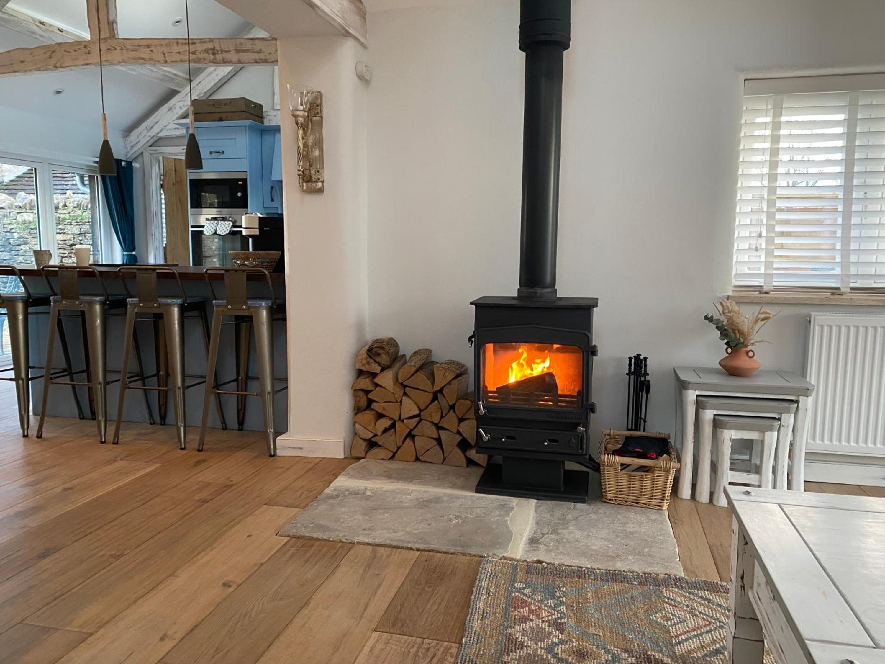The Cow Stalls - Stunning Farmhouse with Wonderful Views and Garden - Close to Corfe Castle view 3
