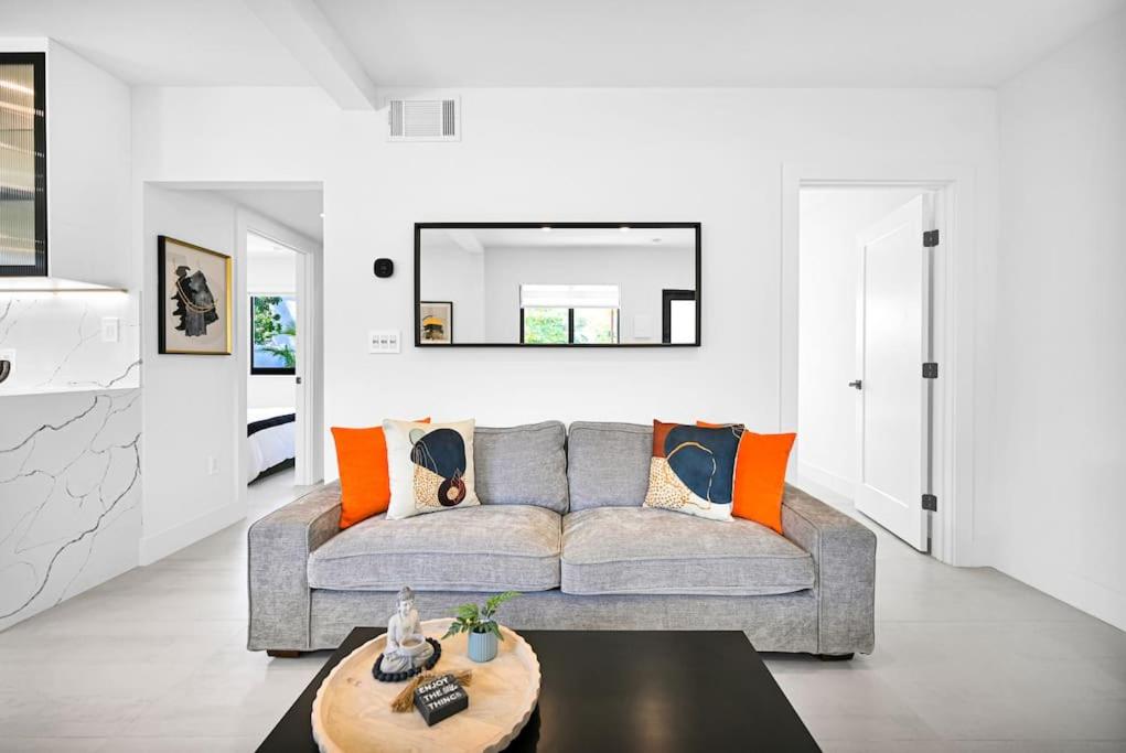 Stylish Modern Home near Wynwood & Design District