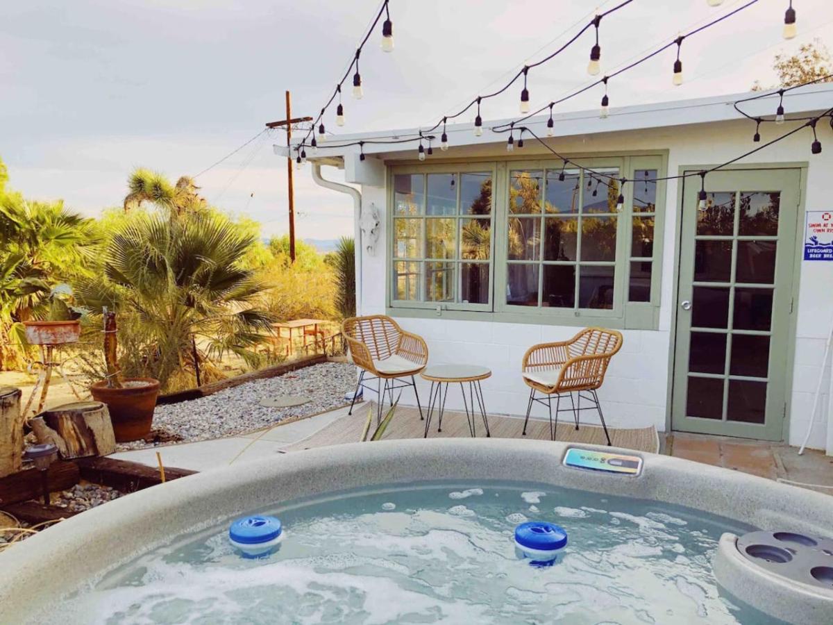 Cozy 2BR Home Hot Tub AC Sauna Fire Near Park view 3