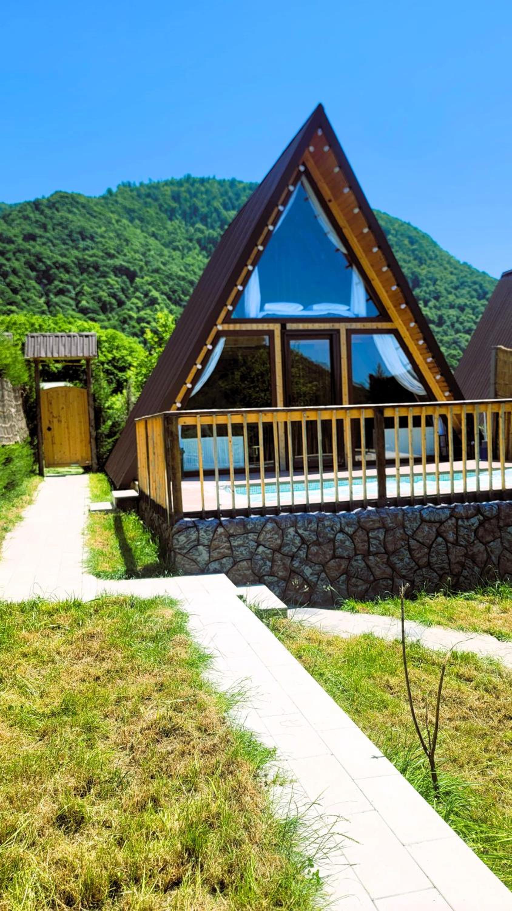 Paradise İstirahət Mərkəzi