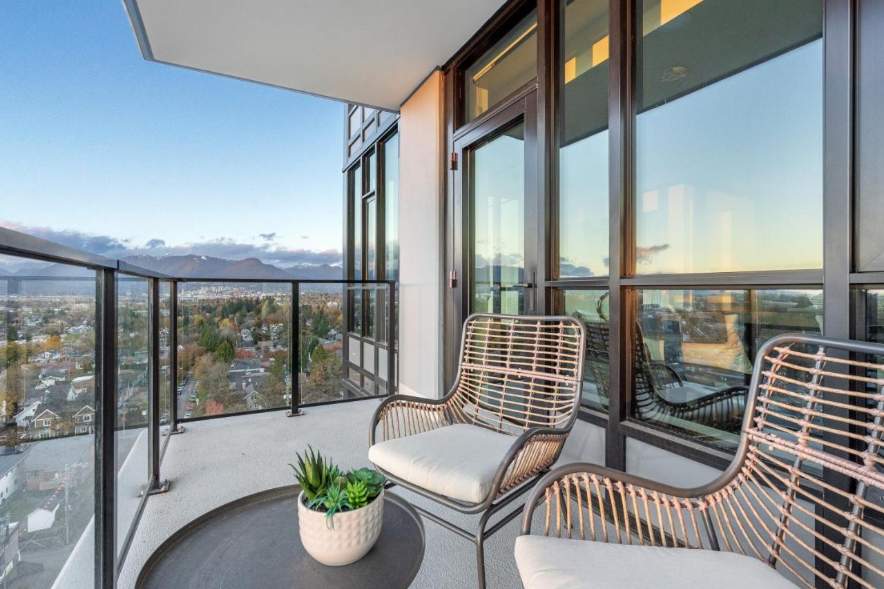 Stylish & Modern 2-Bedroom Apartment