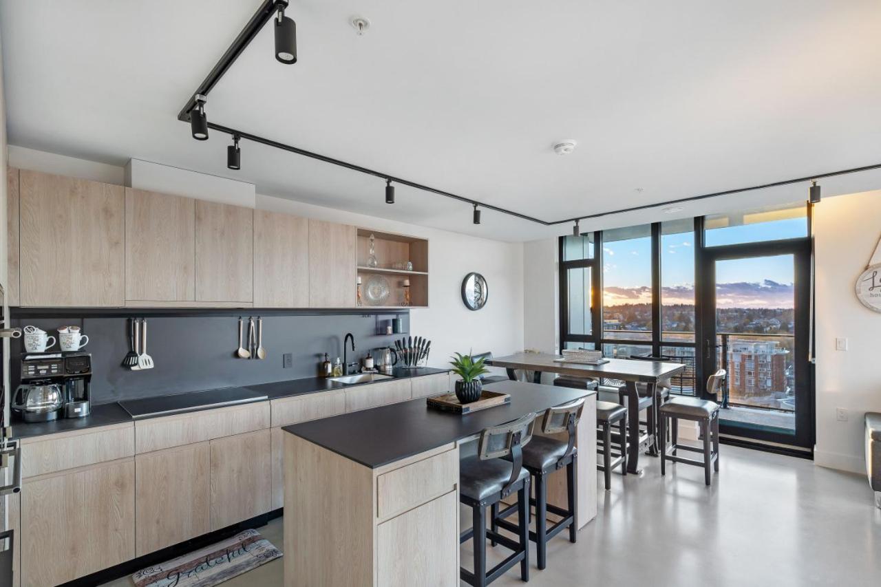 Stylish & Modern 2-Bedroom Apartment