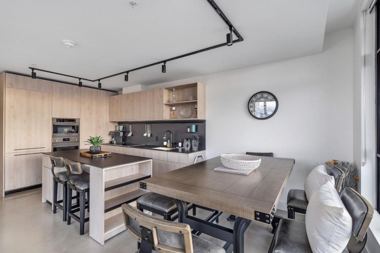 Stylish & Modern 2-Bedroom Apartment