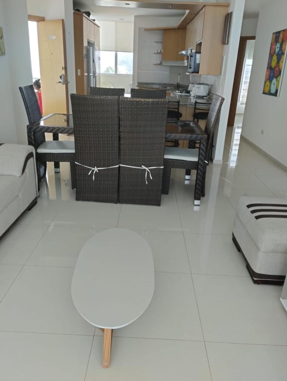 Diamond Beach Piso 10 view 3