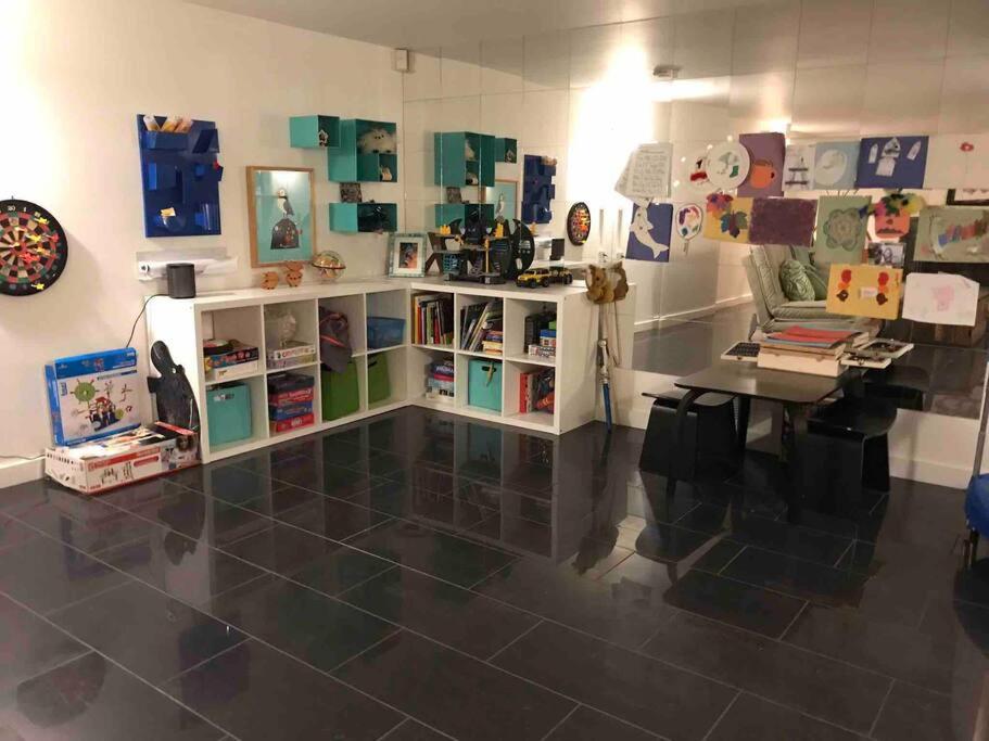 Seattle Vacations - Private Apt SAUNA, kitchen, living room - Property Image 5