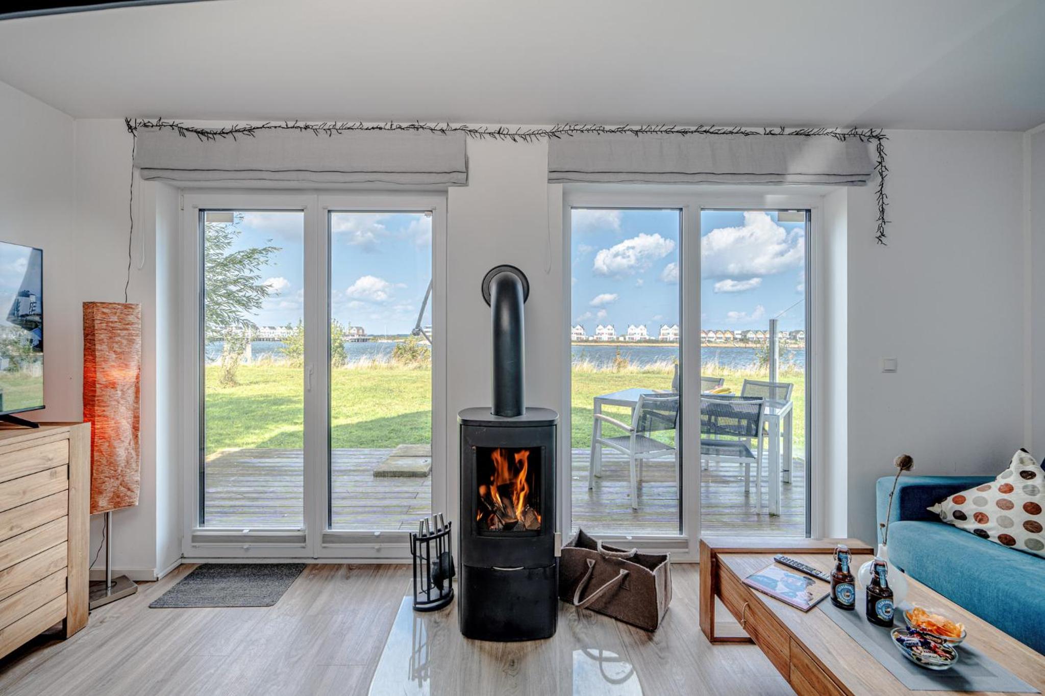 Ferienhaus An der Ostsee by Seeblick Ferien ORO, direkte Wasserlage,Sauna, E-Säule
