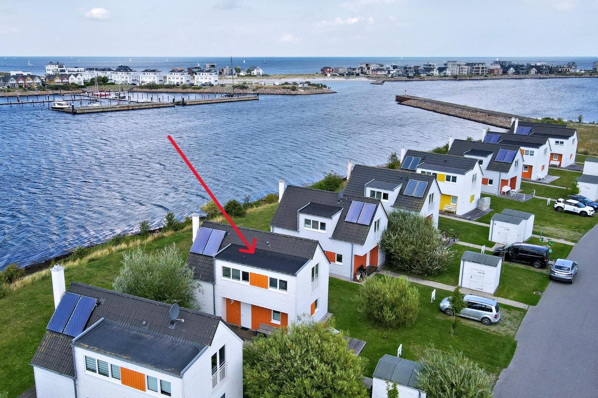 Ferienhaus An der Ostsee by Seeblick Ferien ORO, direkte Wasserlage,Sauna, E-Säule