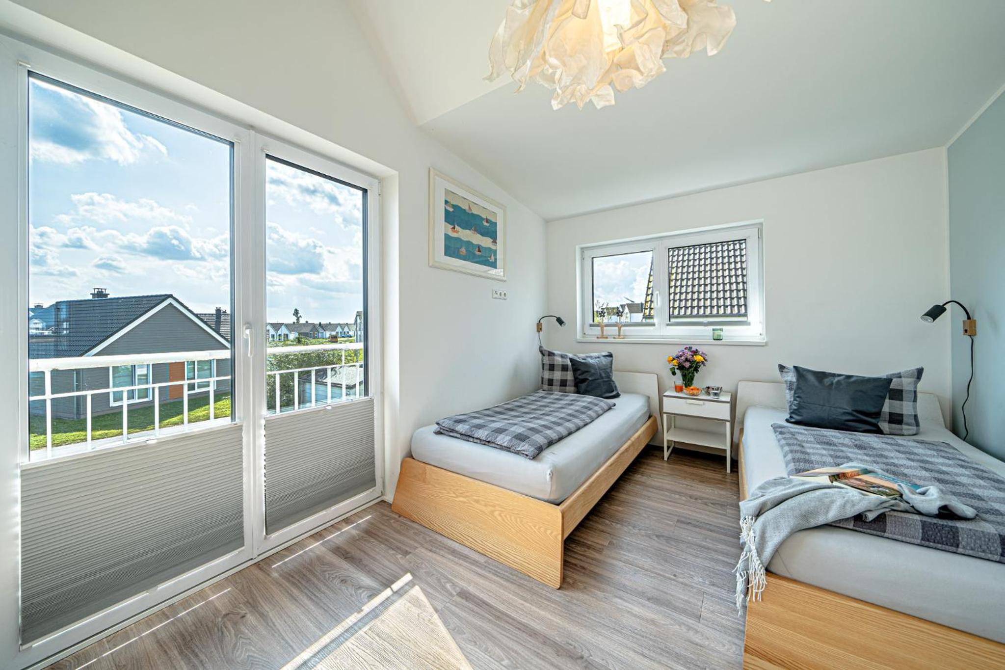 Ferienhaus An der Ostsee by Seeblick Ferien ORO, direkte Wasserlage,Sauna, E-Säule