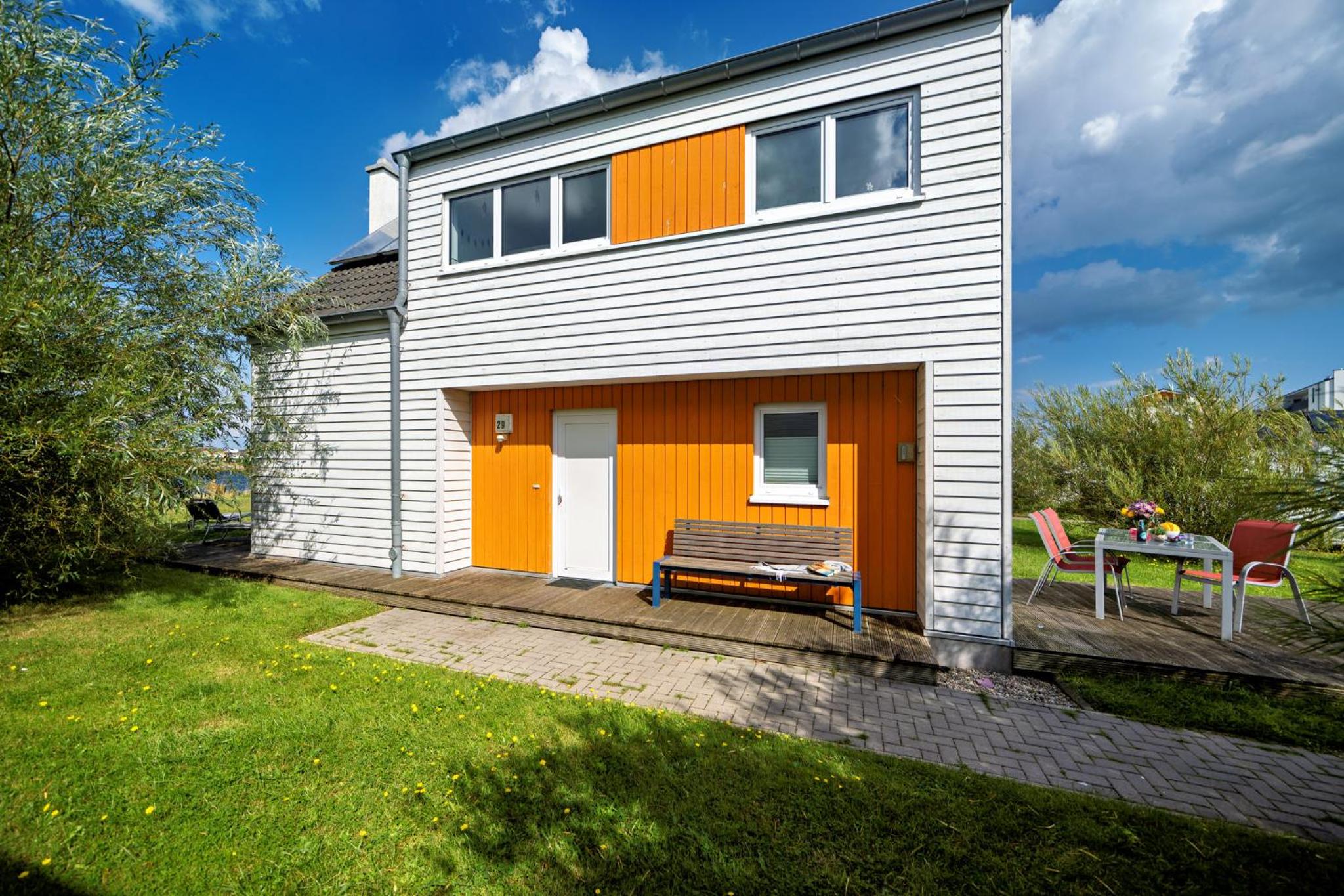 Ferienhaus An der Ostsee by Seeblick Ferien ORO, direkte Wasserlage,Sauna, E-Säule