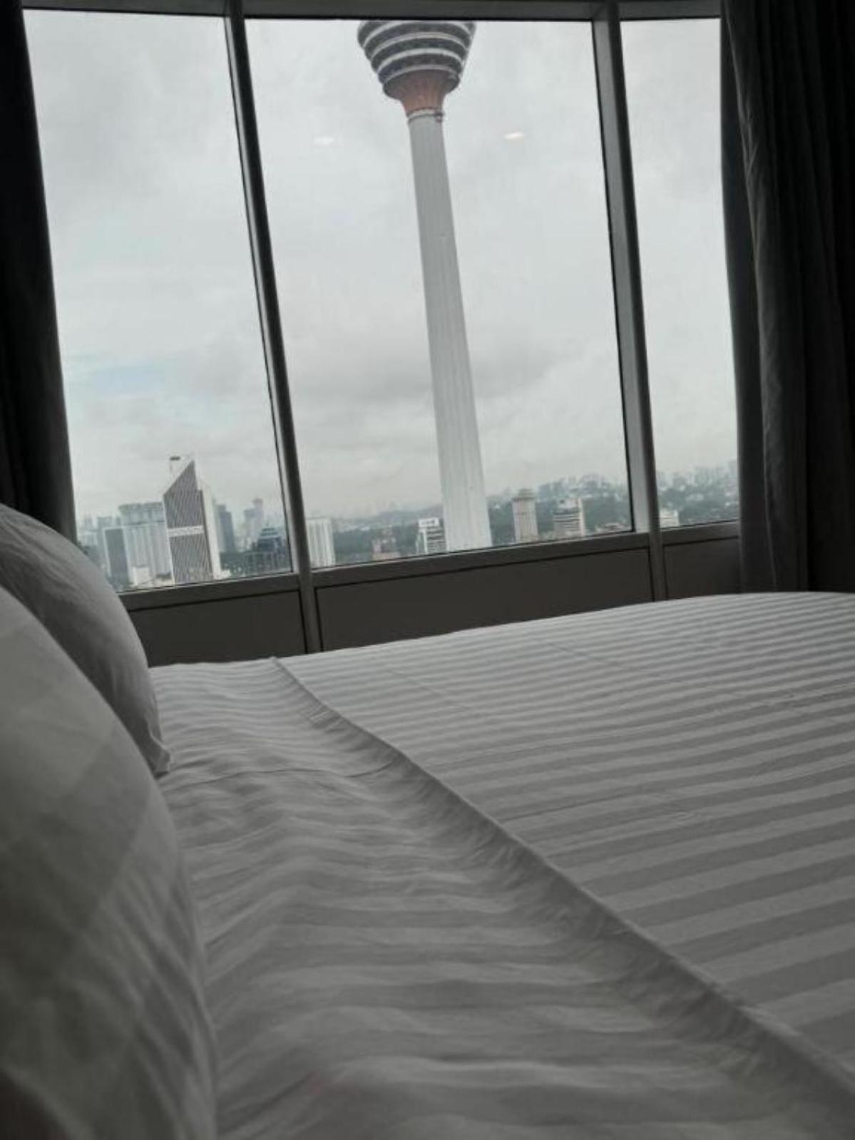 Vortex Suites KLCC By Cozy White