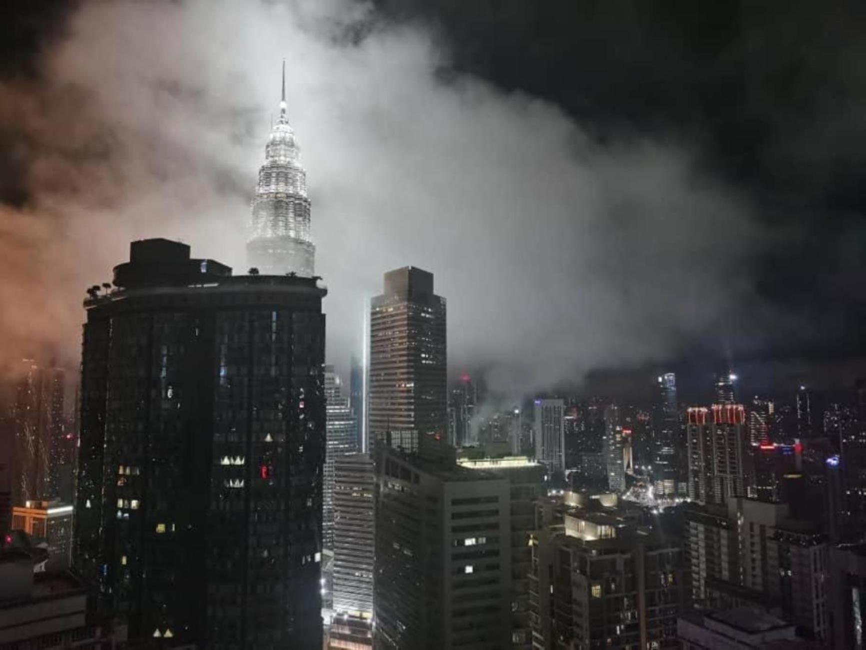 Vortex Suites KLCC By Cozy White