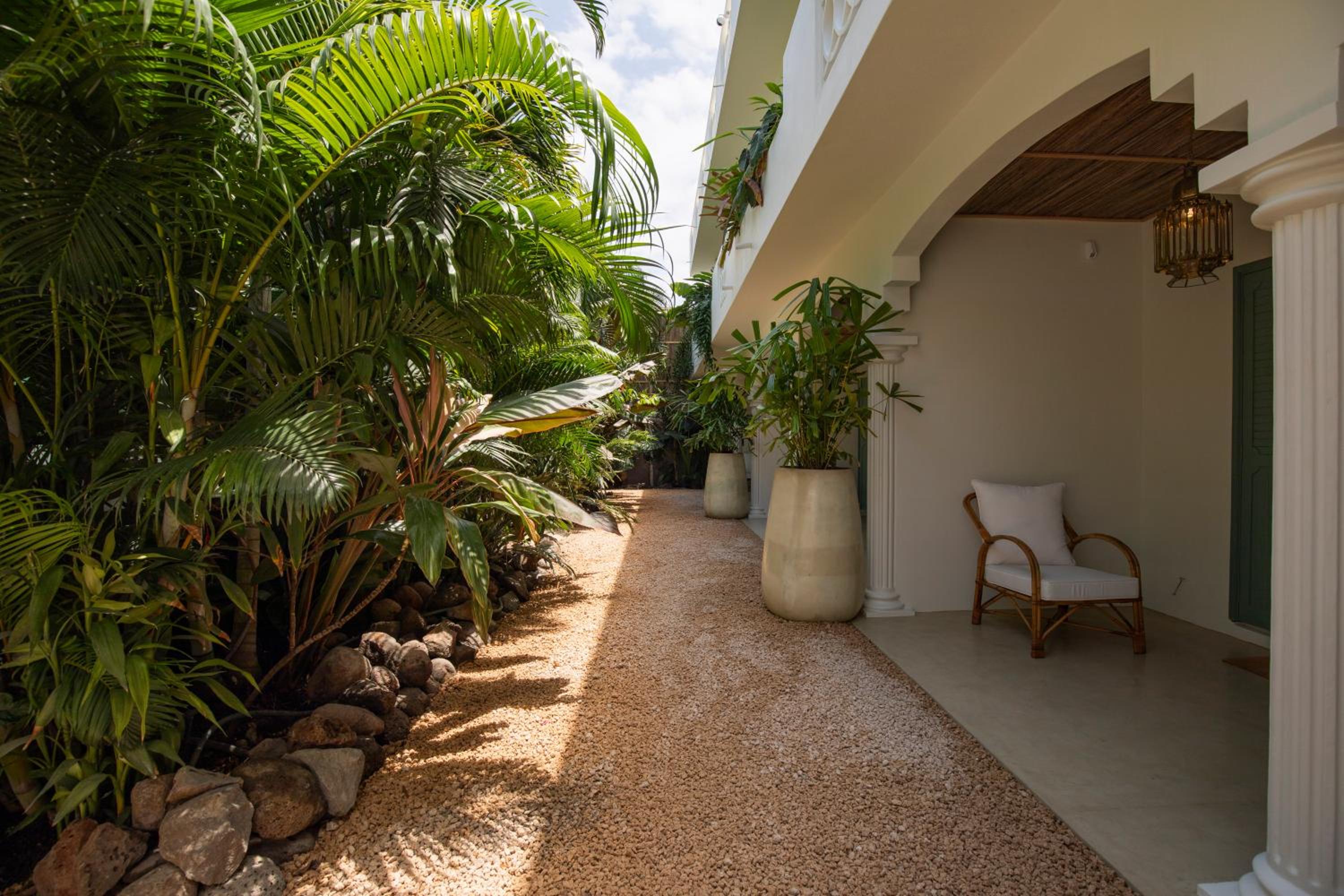 Maison Tropical