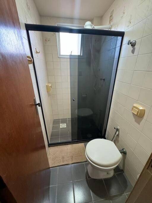 Apt aconchegante 2 qtos a uma quadra do Mar