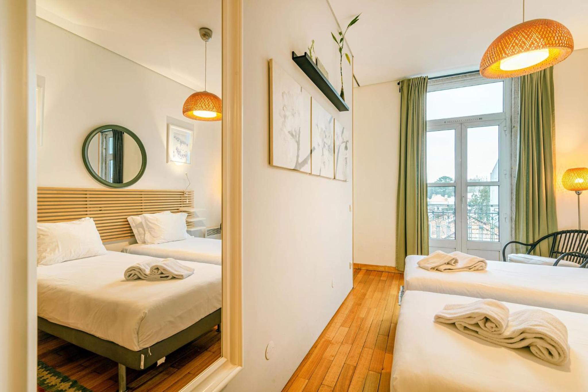 Bombarda 214 by Innkeeper view 2