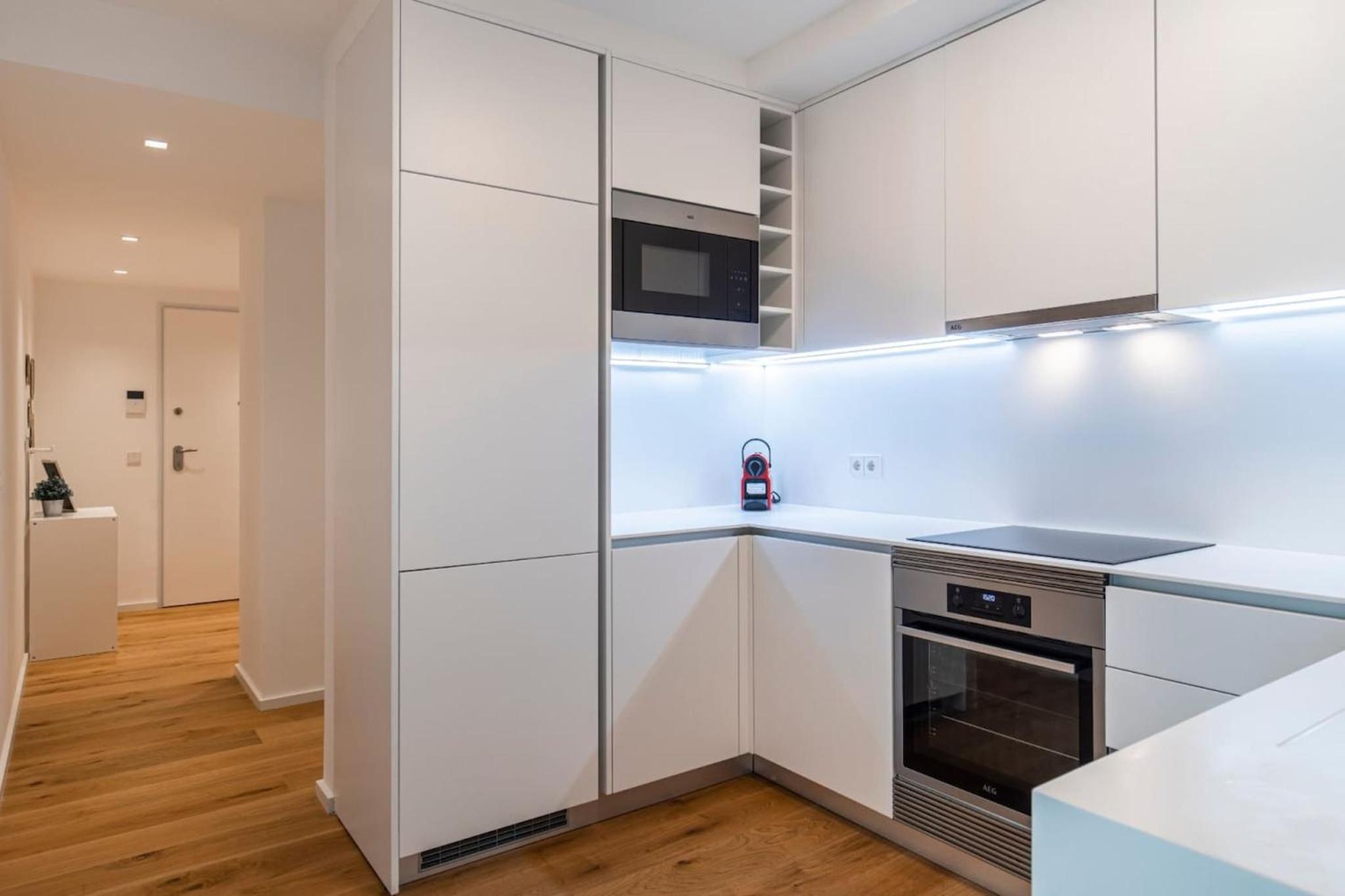 Fabulous 2 Bedroom by Innkeeper view 2