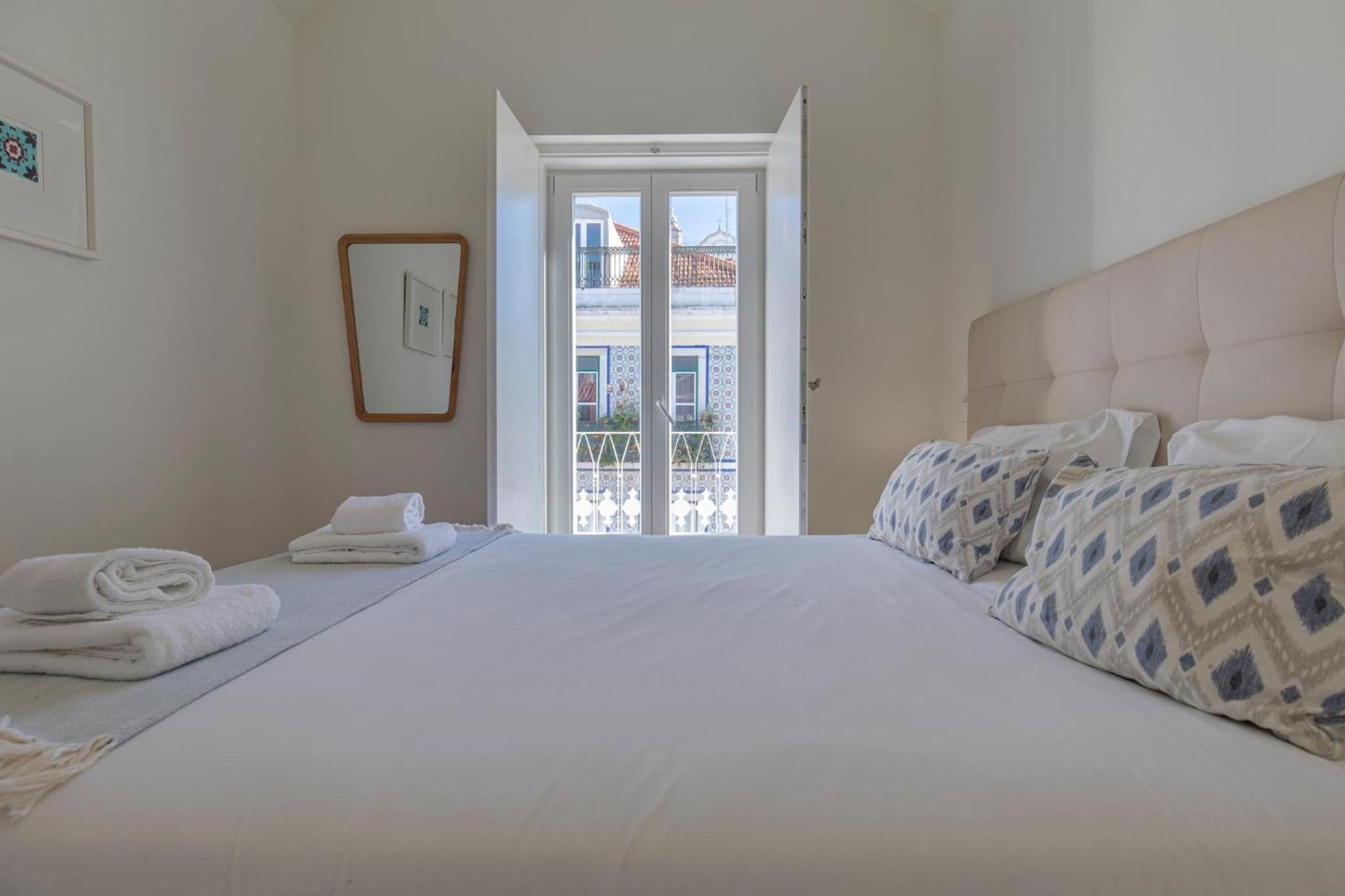 Lisbon views by Innkeeper view 4