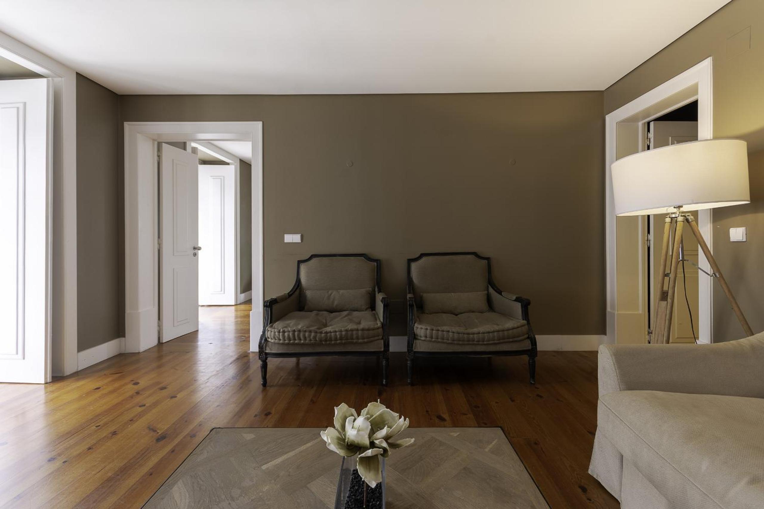 Dockside Apartment by Innkeeper view 3