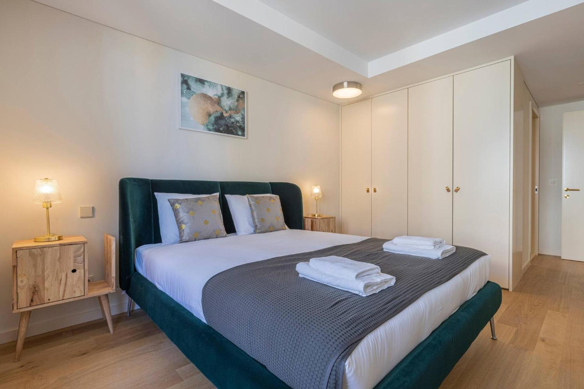 Wonderful 2 Bedroom by Innkeeper