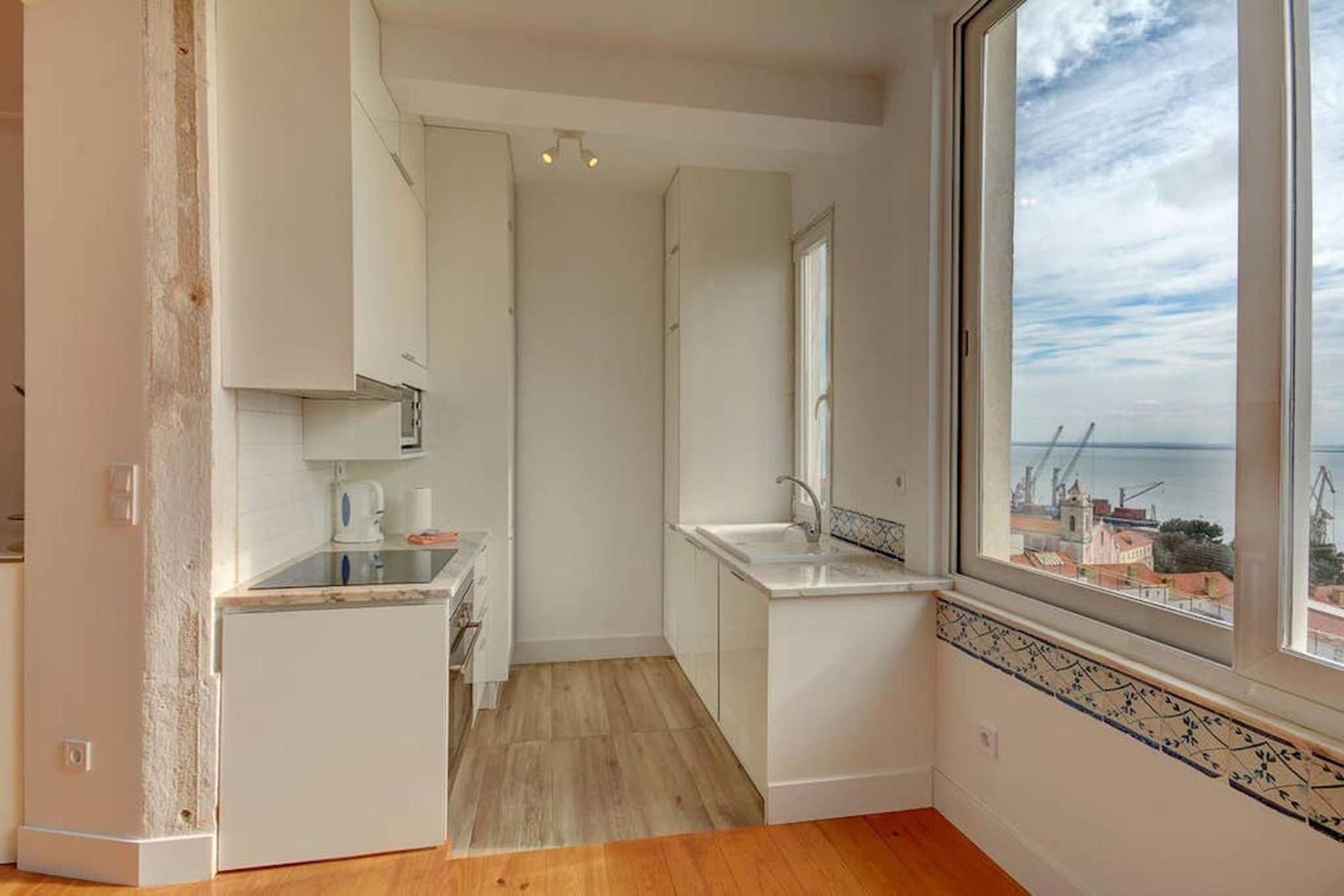 Tagus Sunrise in Lisbon by Innkeeper view 3