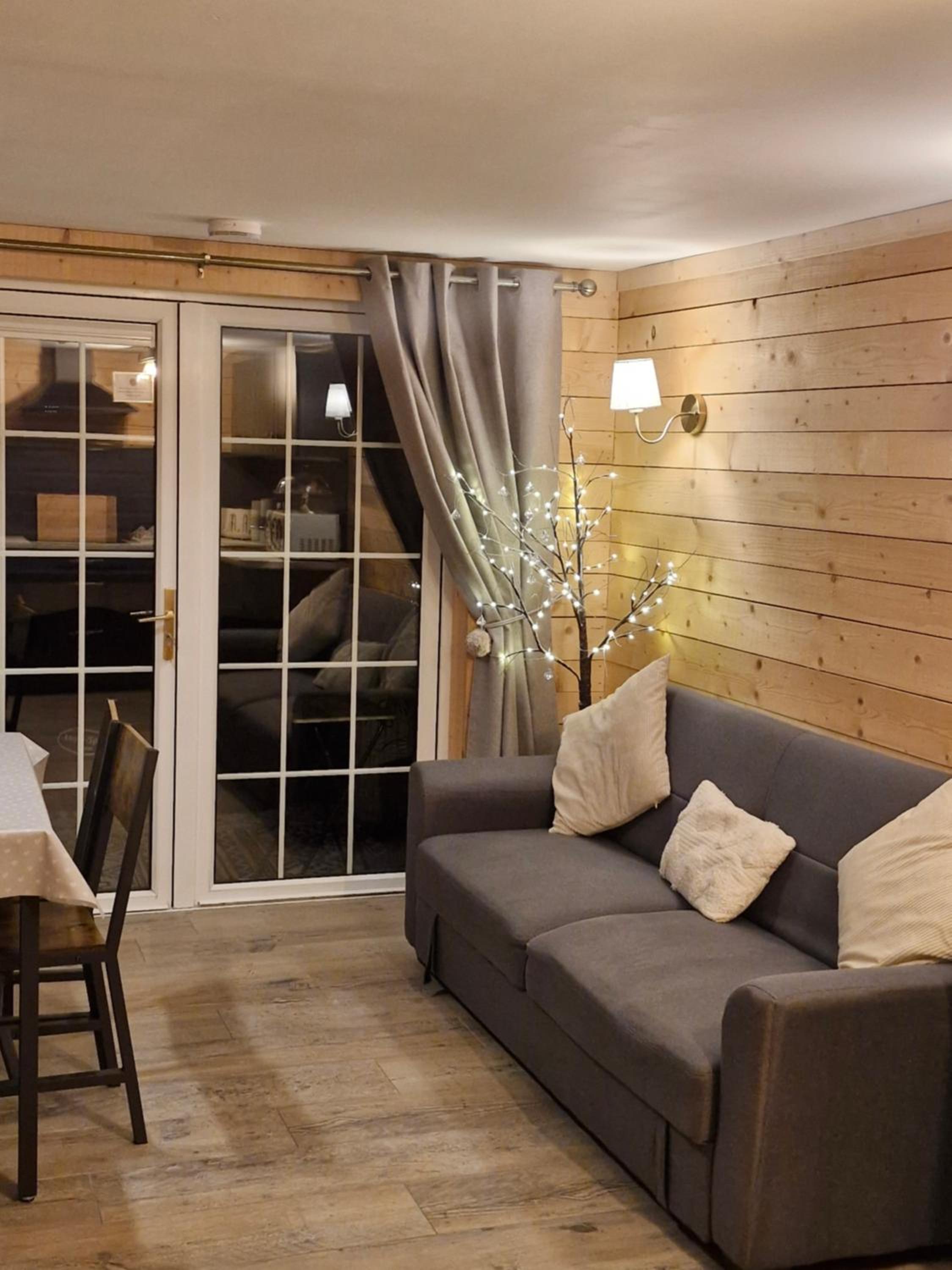 Cozies Cabin