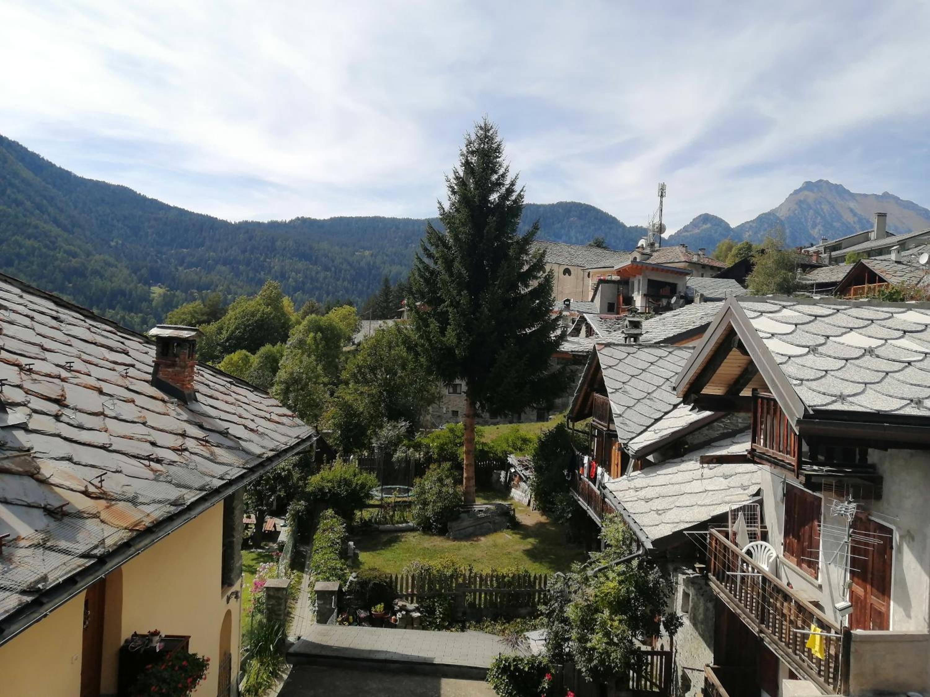 Maison La Pila view 2