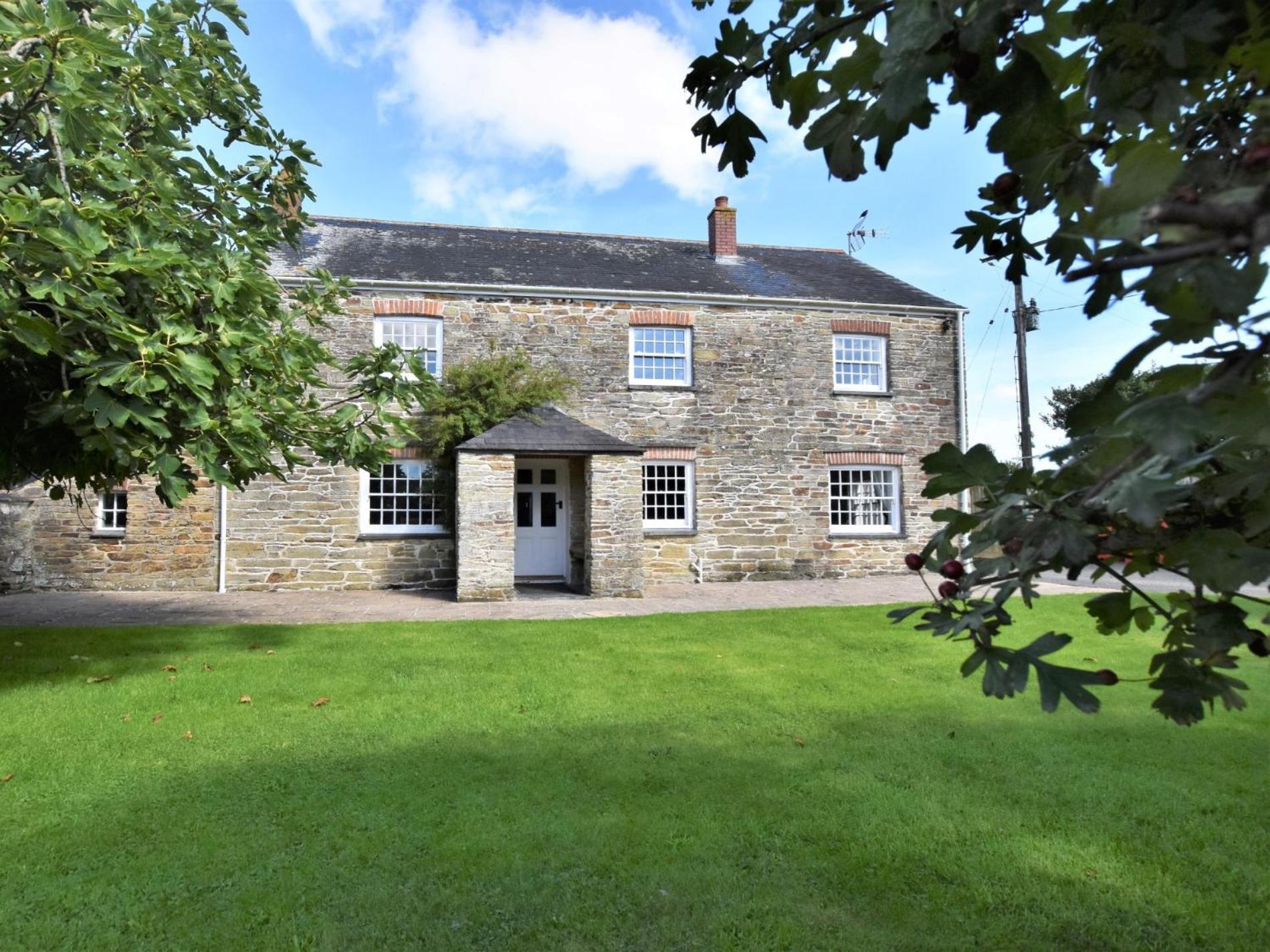 5 Bed in Wadebridge oc-tbart view 4