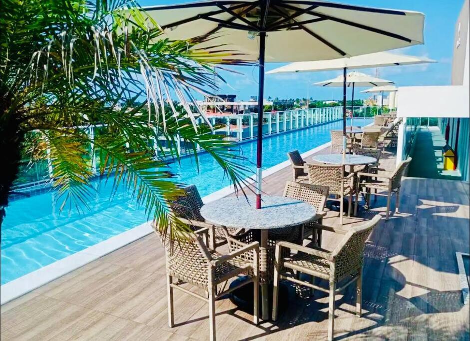 Flat com Piscina Privativa a 50m da Praia - Centro de Porto