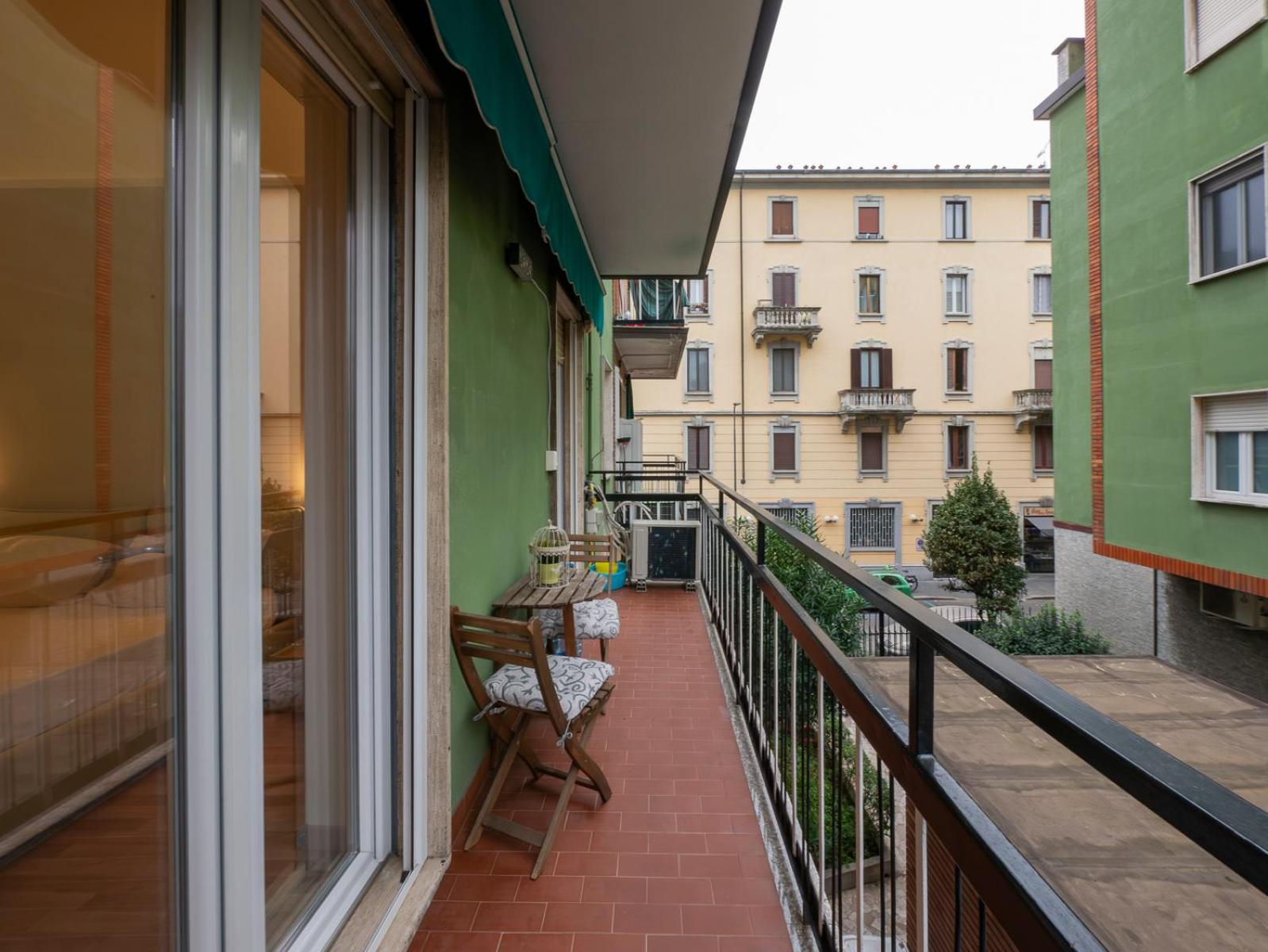 I Host Apartment - Della Torre 9