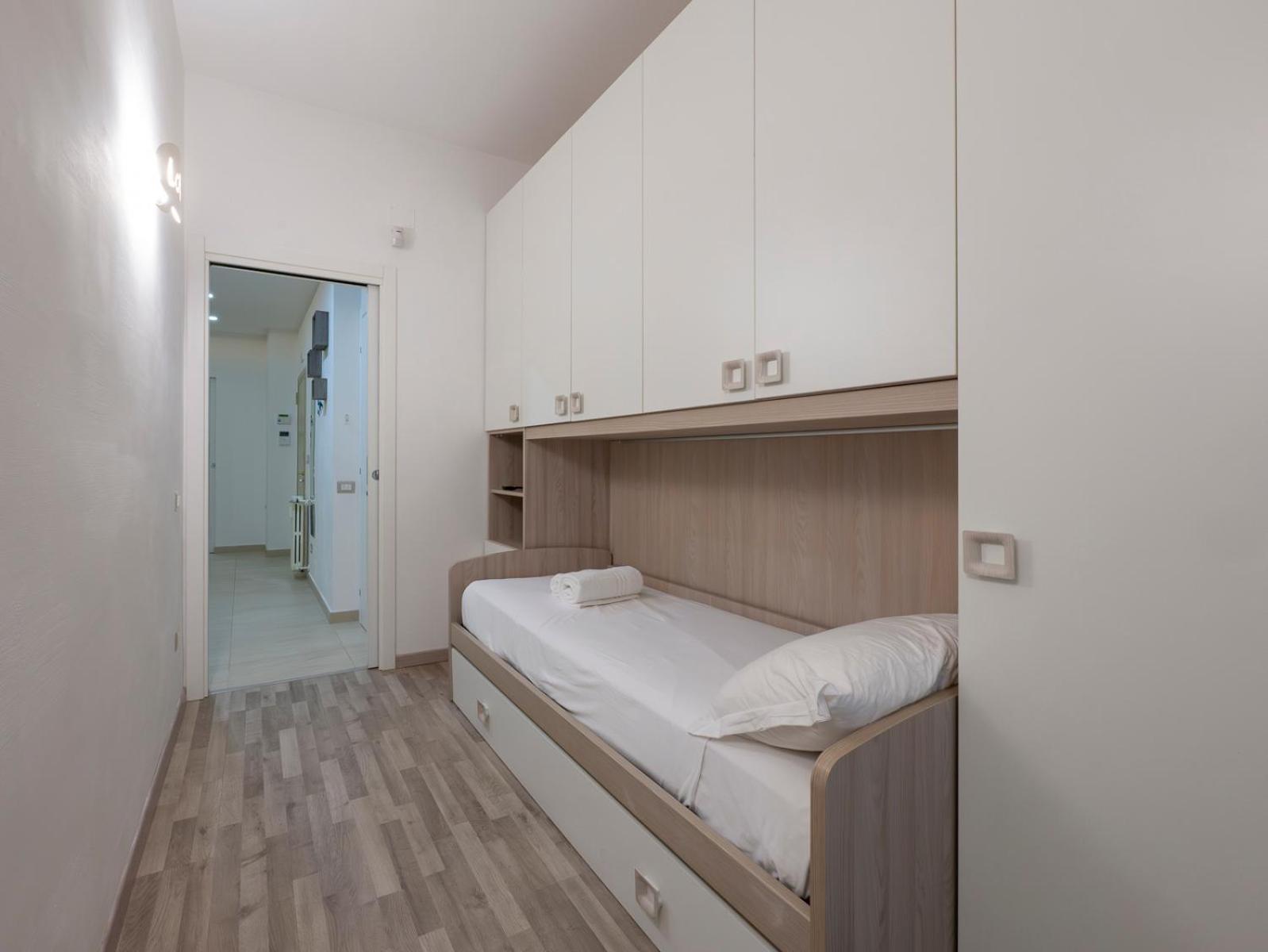 I Host Apartment - Della Torre 9
