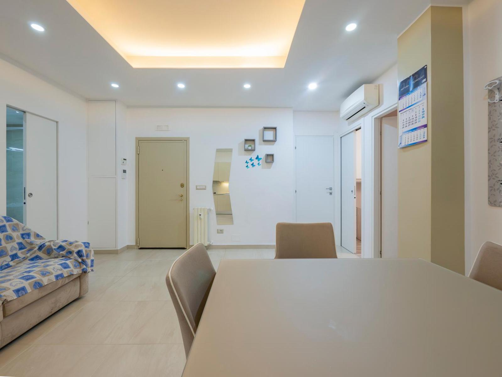 I Host Apartment - Della Torre 9