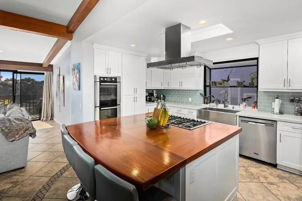Hidden Canyon Gem - Private Upper Level, near SDSU view 3