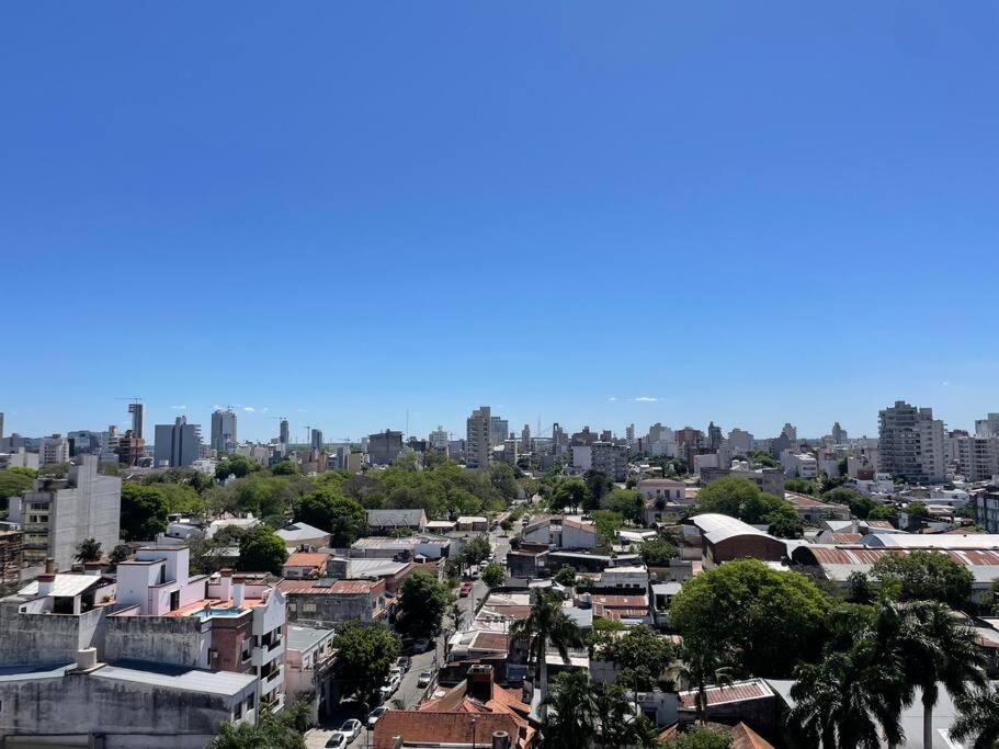 Amplio apartamento con vista hermosa en Corrientes
