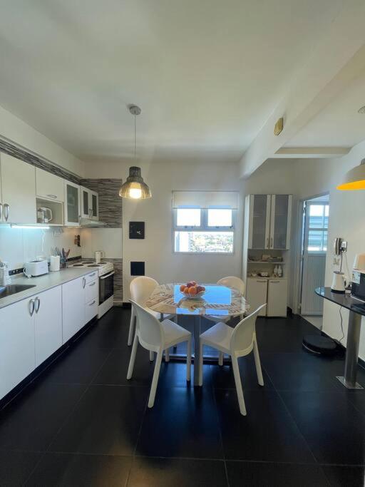 Amplio apartamento con vista hermosa en Corrientes