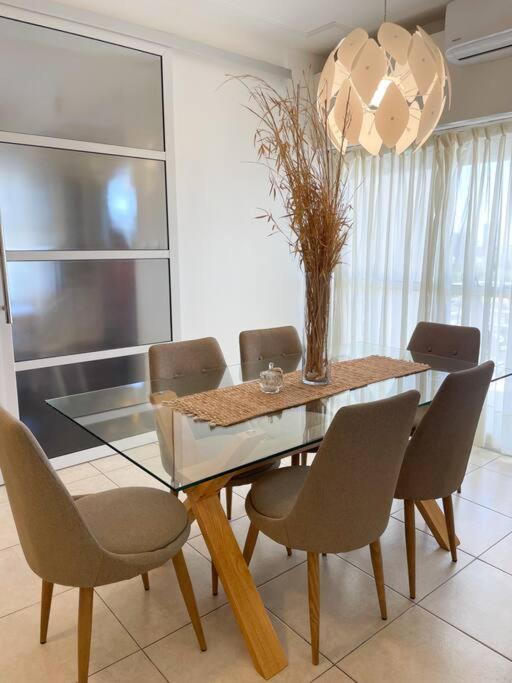 Amplio apartamento con vista hermosa en Corrientes