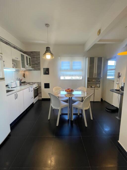 Amplio apartamento con vista hermosa en Corrientes
