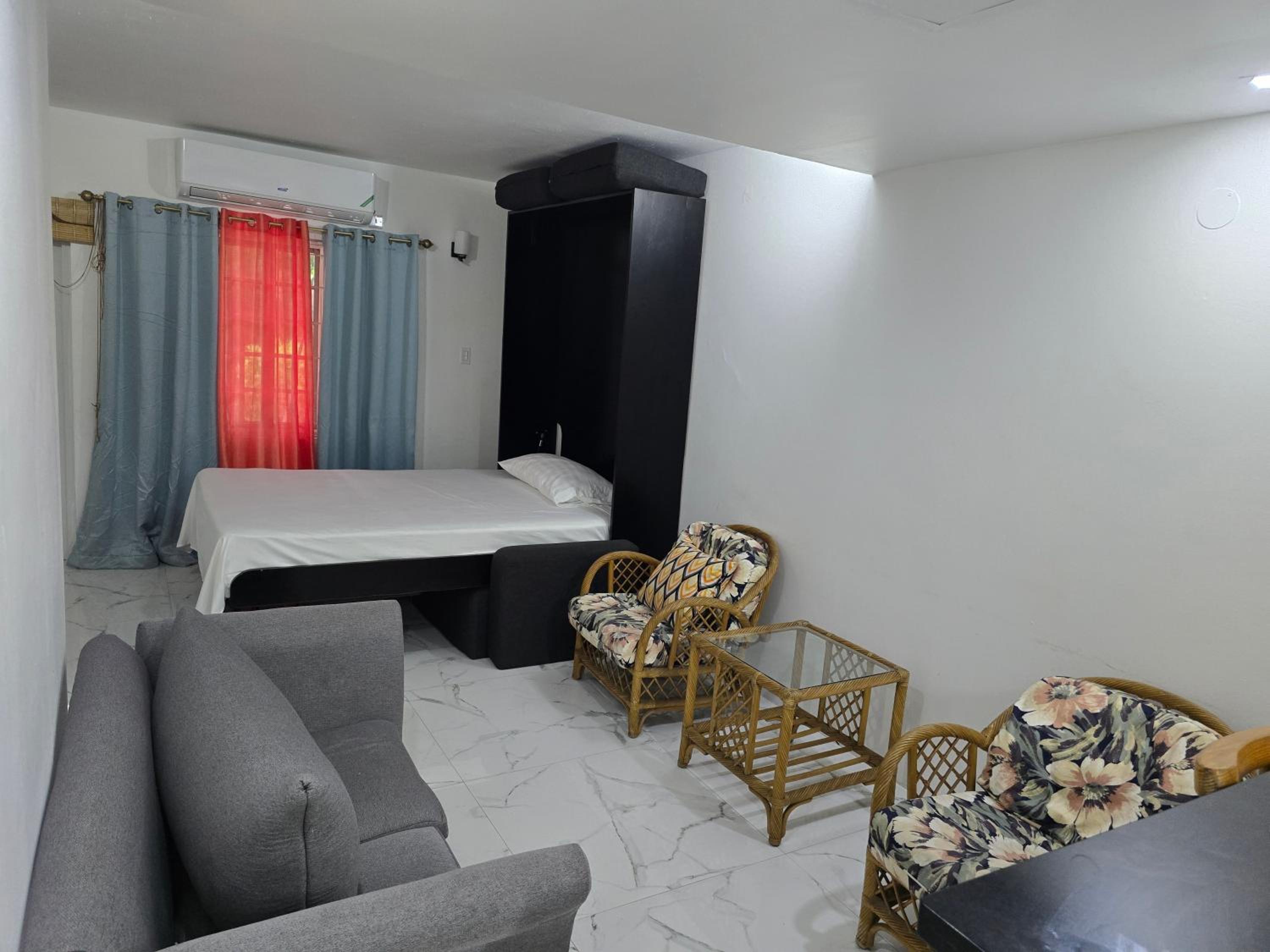 Hotel The Gardens - Image 1