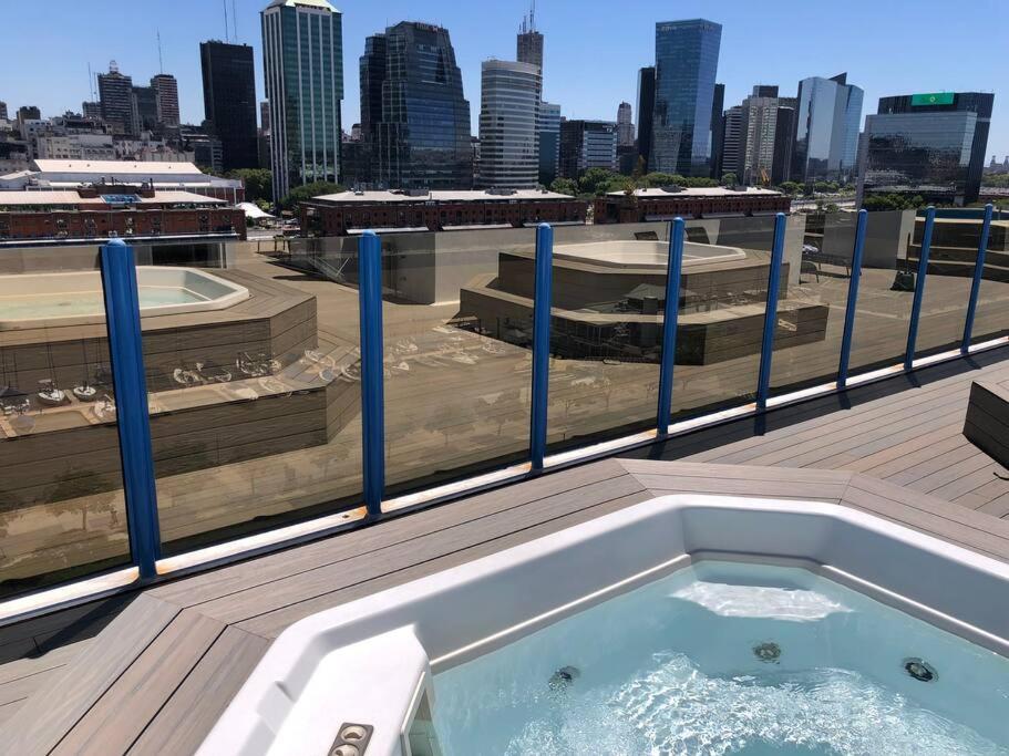 Apartamento Puerto Madero con piscina y parking