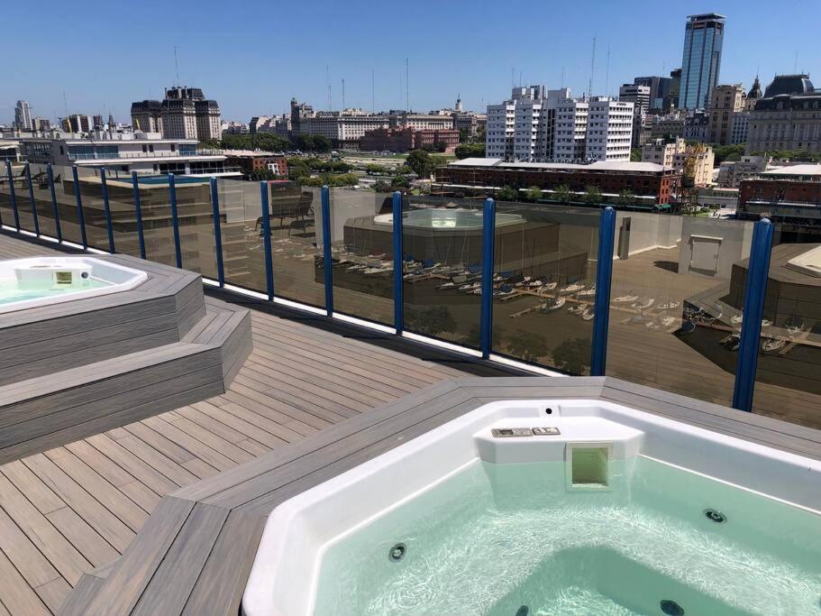 Apartamento Puerto Madero con piscina y parking