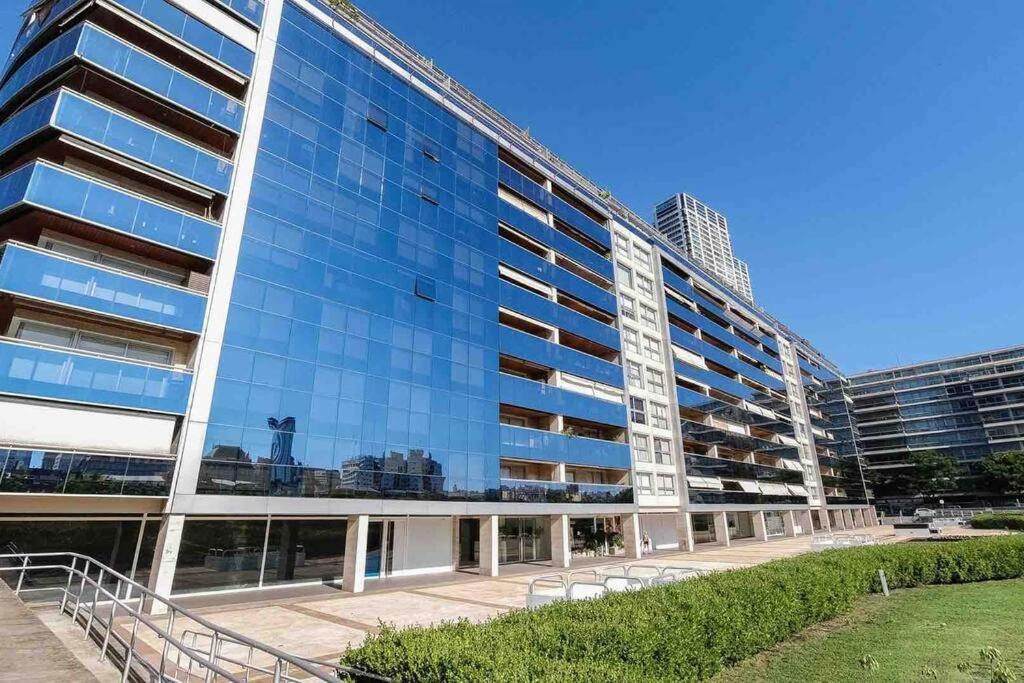 Apartamento Puerto Madero con piscina y parking