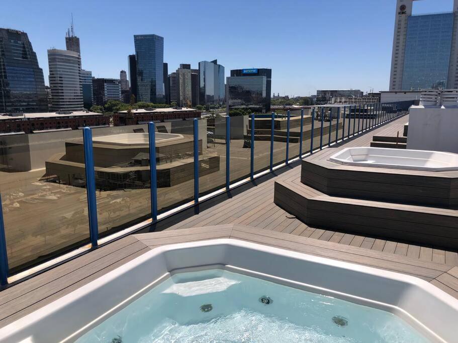 Apartamento Puerto Madero con piscina y parking