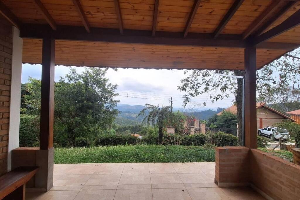Refúgio nas Montanhas by Concavus