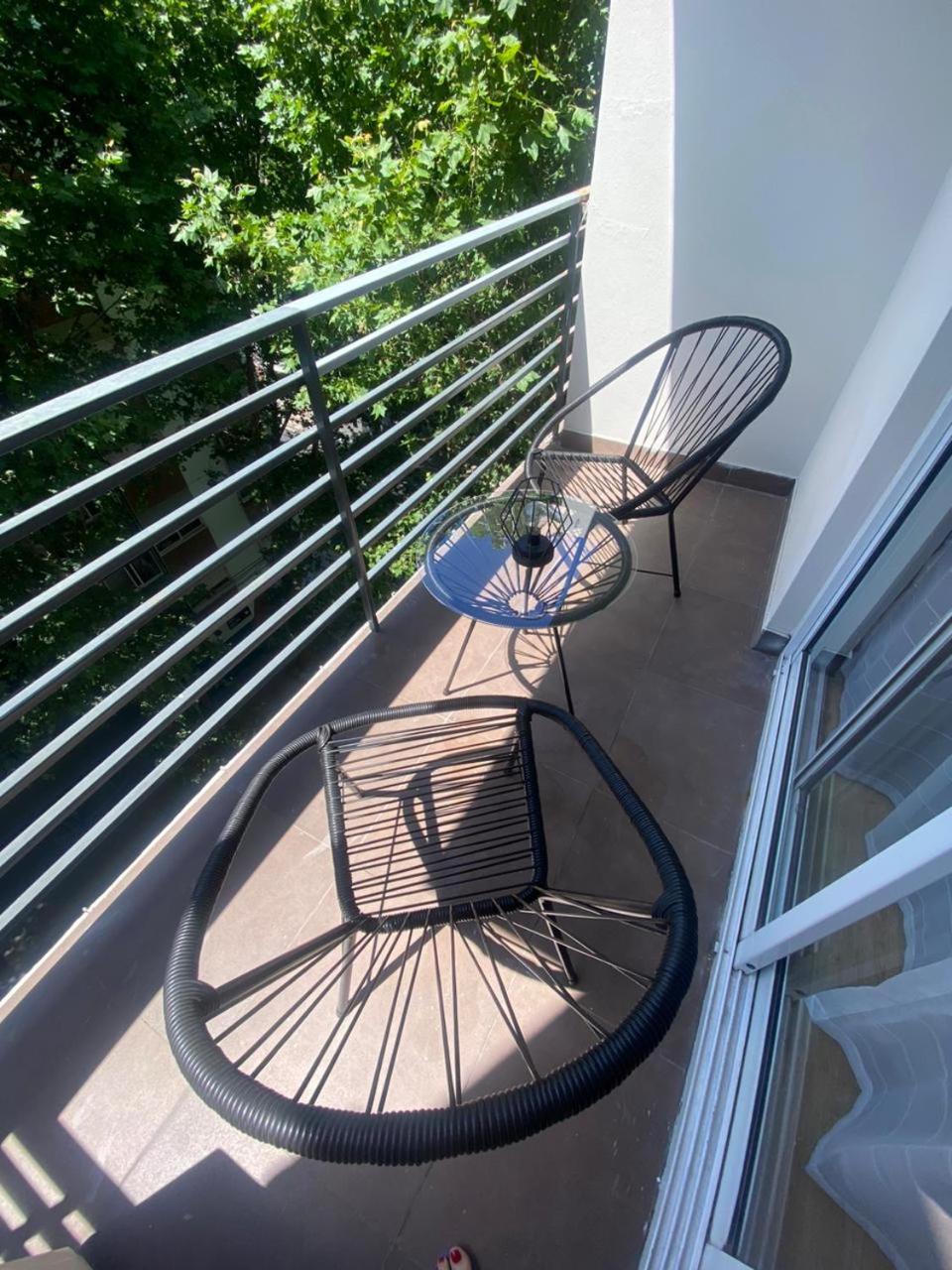 Moderno monoambiente nuevo con balcon a la calle en barrio Belgrano