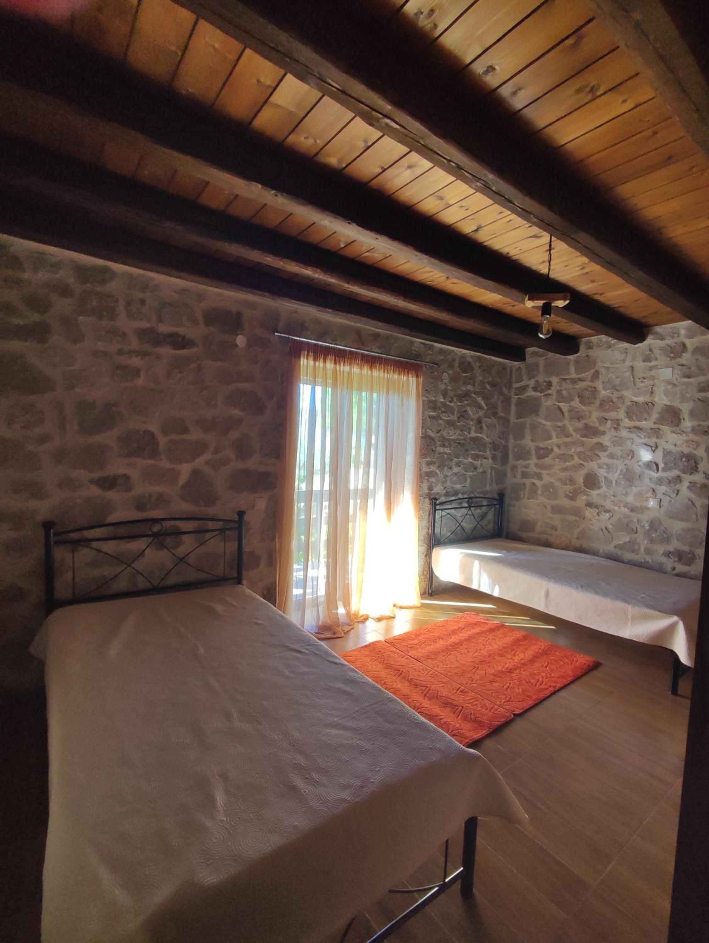 Drymaia Chalet