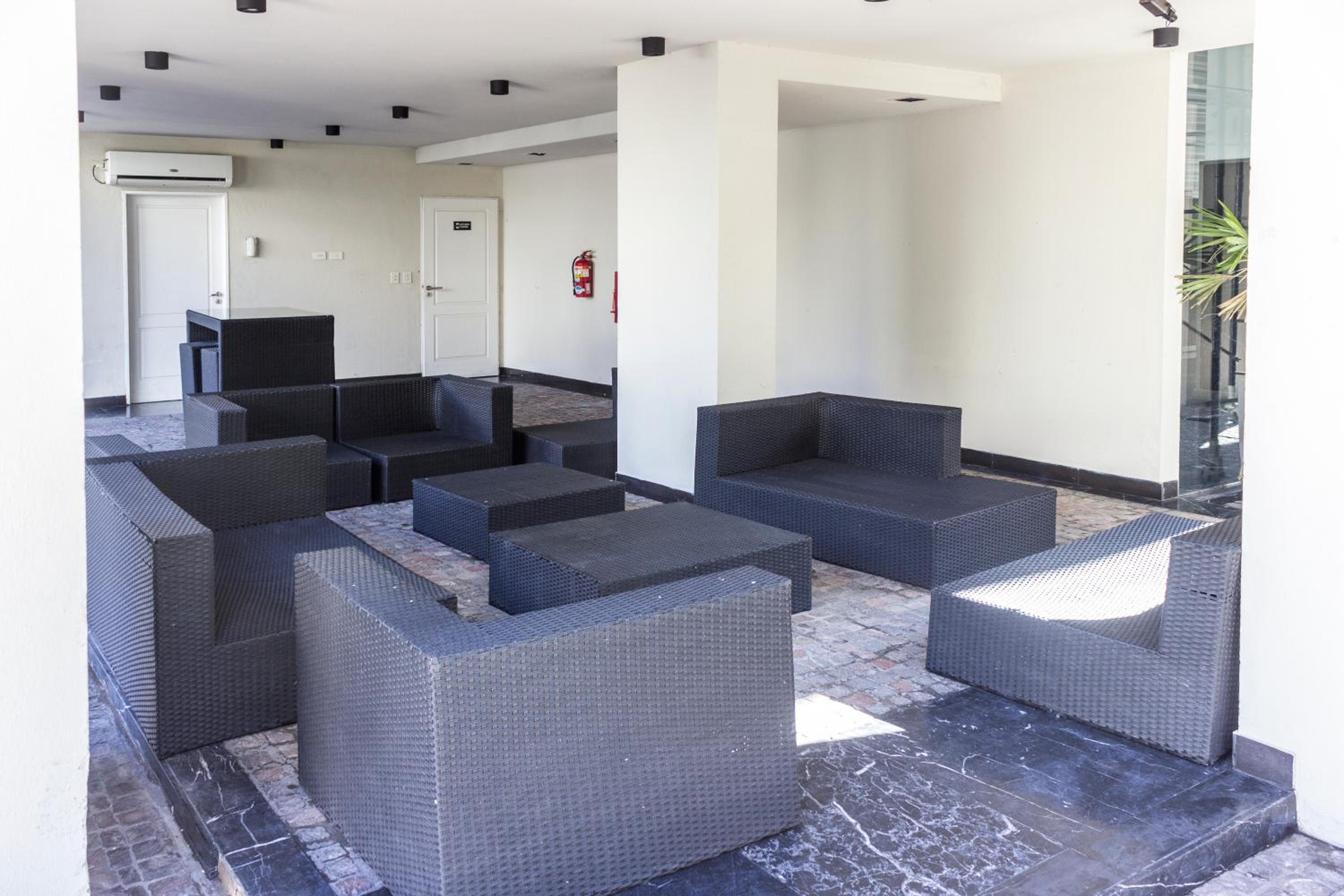 AAA PALERMO EXECUTIVE Suites