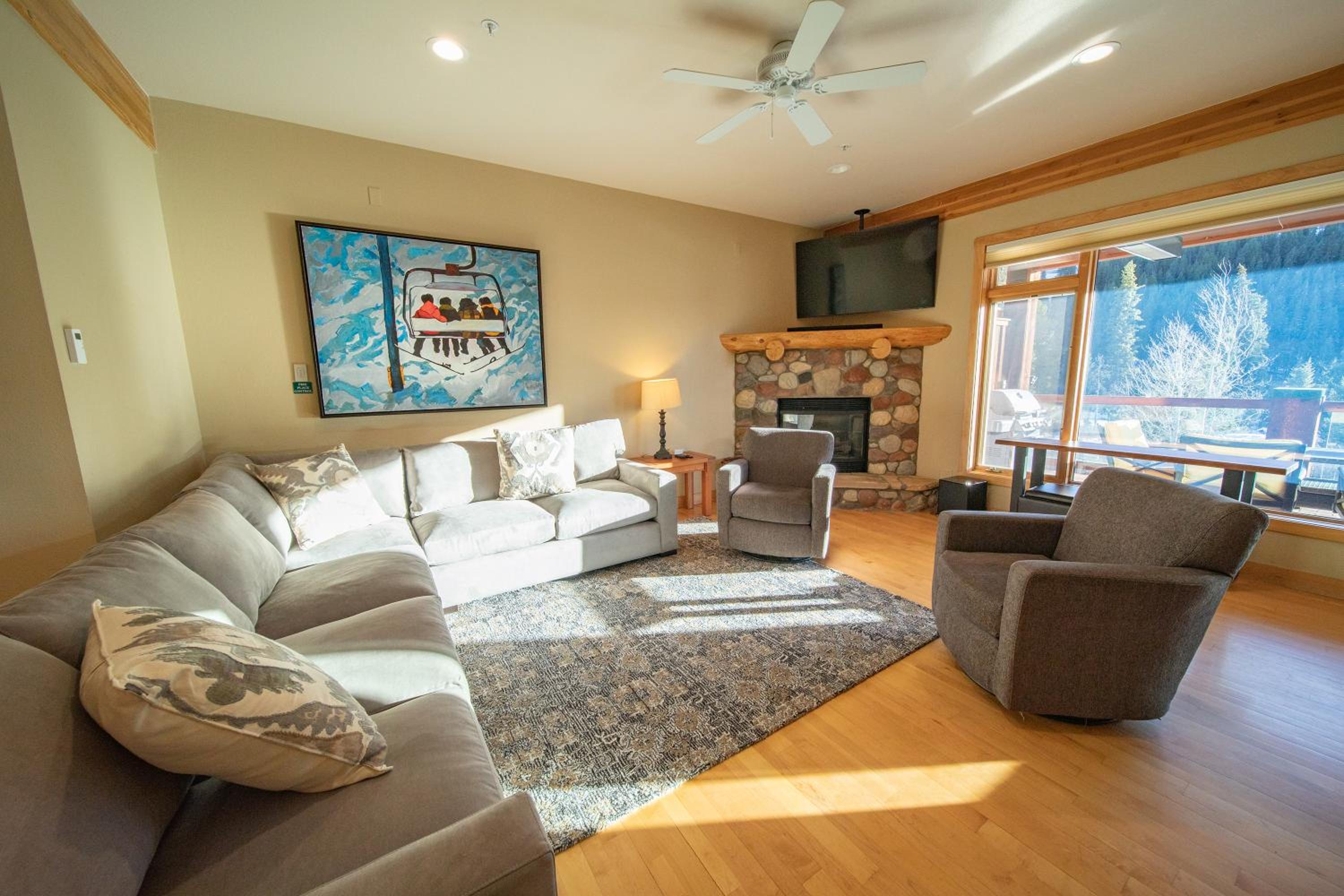 Mill Creek 201 by SummitCove Lodging