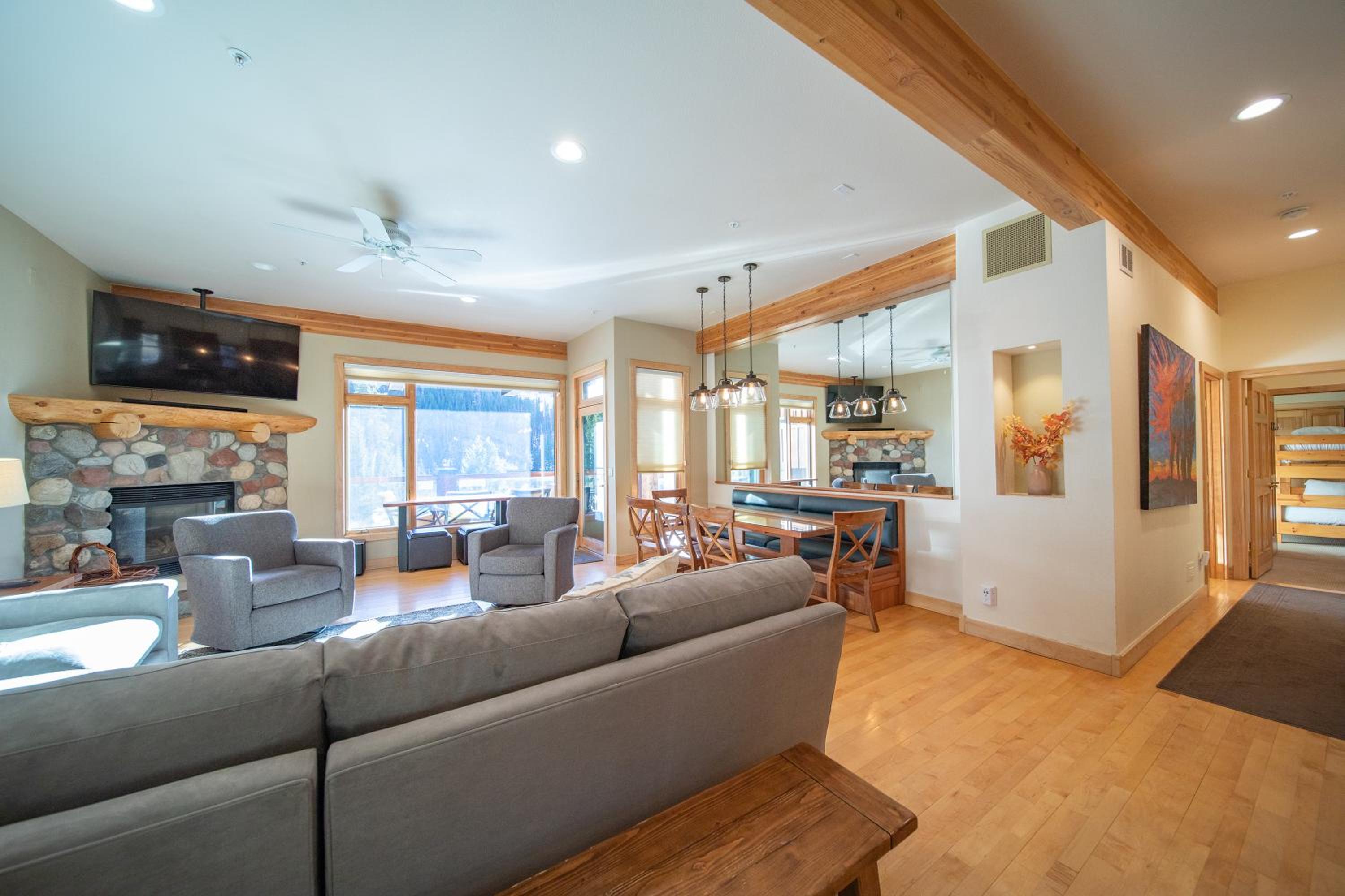 Mill Creek 201 by SummitCove Lodging
