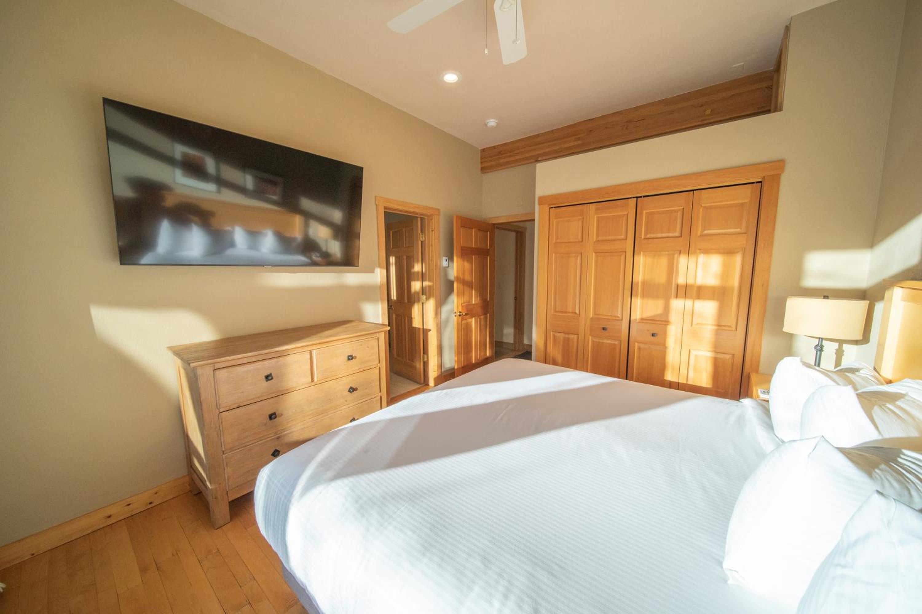 Mill Creek 201 by SummitCove Lodging